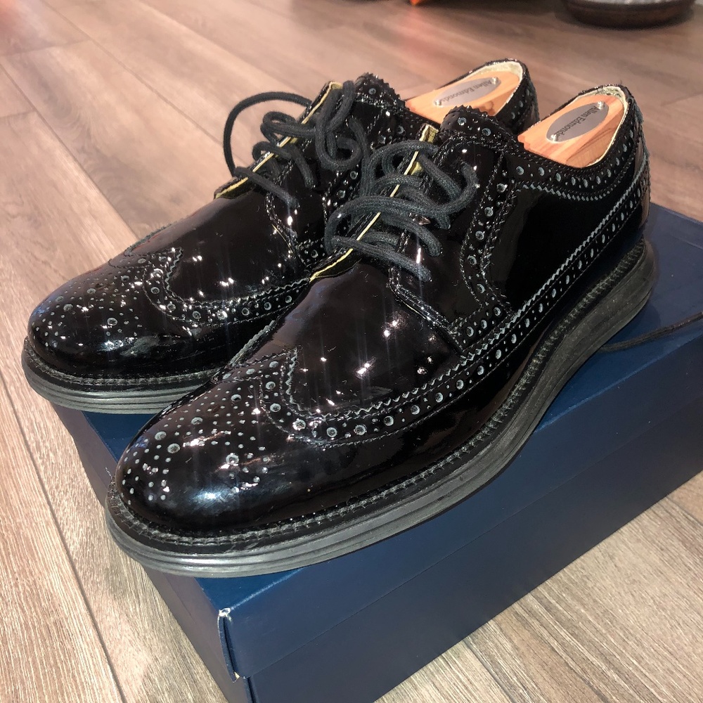 SOLD COLE HAAN BLACK PATENT DRESS SHOE SZ 9